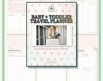 Può includere: Un pianificatore di viaggio per neonati e bambini piccoli con una copertina che mostra un bambino con una valigia e un passaporto. Il planner include pagine per il riepilogo del viaggio, il profilo del bambino, la lista della borsa e farmaci.
