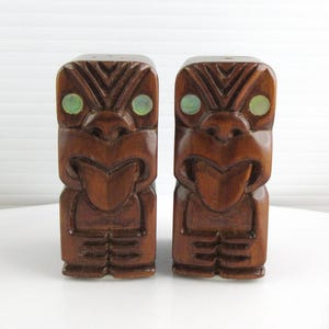 Rotorua hand carved - Etsy 日本
