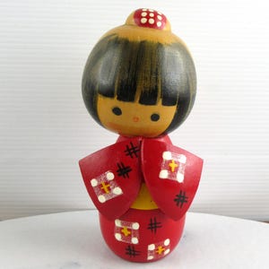 Beautiful Vintage Japanese Kokeshi Wooden Doll, Hand Carved and Painted