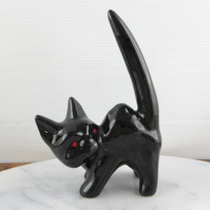 Vintage Black Ceramic Scaredy Cat Figurine, Art Deco Style Black Arched Back,  Scared Halloween Kitty, Japan