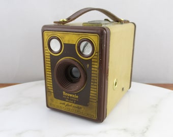 Vintage Kodak Brownie Six -20 Model F with Flash Contacts Box Camera, Art Deco Room Decor, Made in England