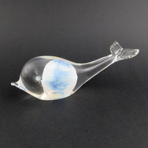 Vintage Eamonn Vereker Glass Australia Whale Briefbeschwerer, Eamonn & Teina Label, Figural Animal Briefbeschwerer, Südaustralisches Glas