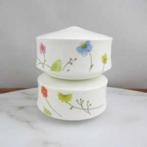 Vintage Mikasa Just Flowers Bone China Salt & Pepper Shakers, Made in Japan, A4-182, Spring Summer Floral Decor