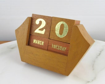 Vintage Wooden Perpetual Block Calendar, Vintage Perpetual Desk Calendar, Gold Embossed Numbers, Mid Century Office