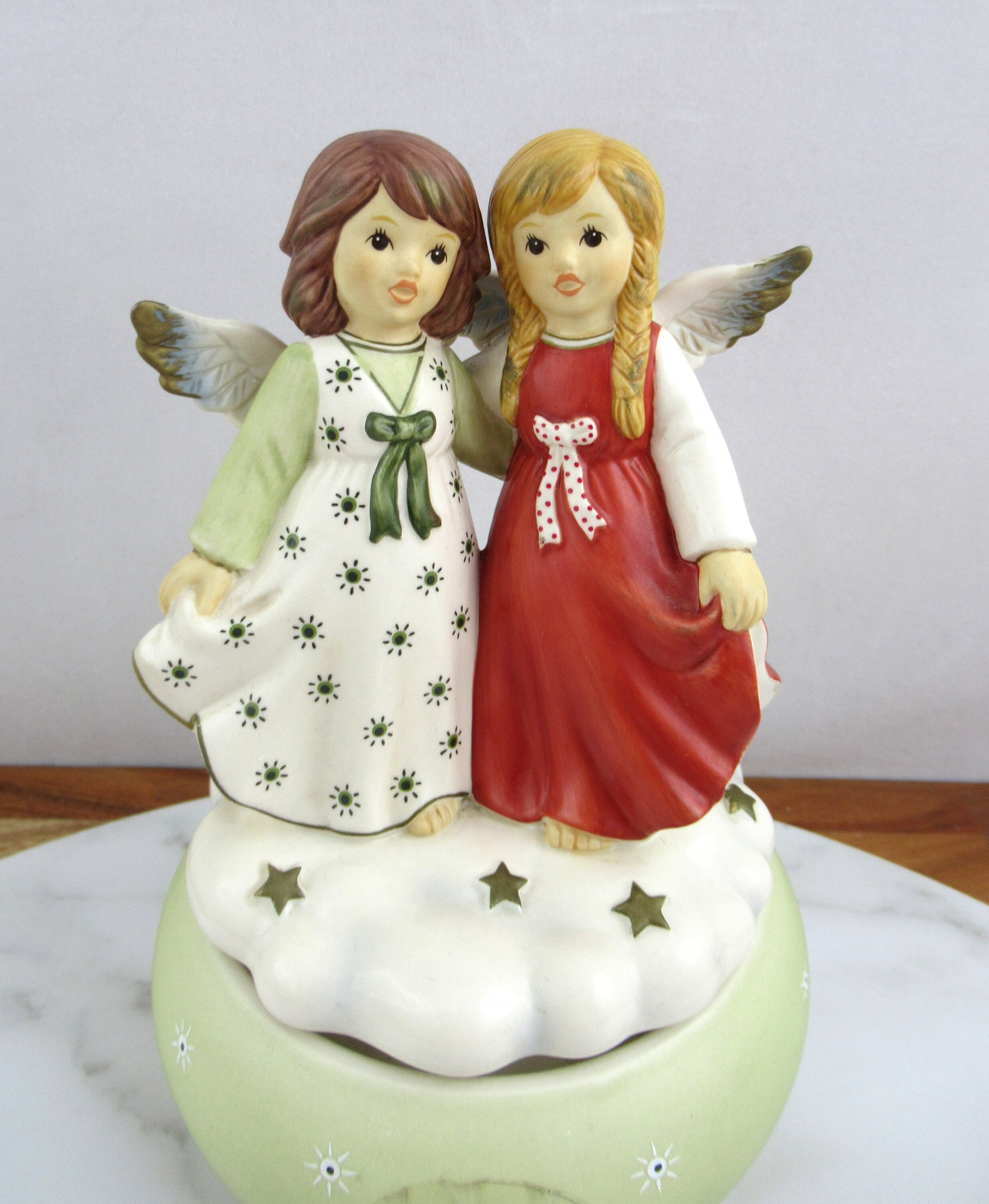 Vintage Goebel Porcelain Music Box, Himmelsduett, Collectable