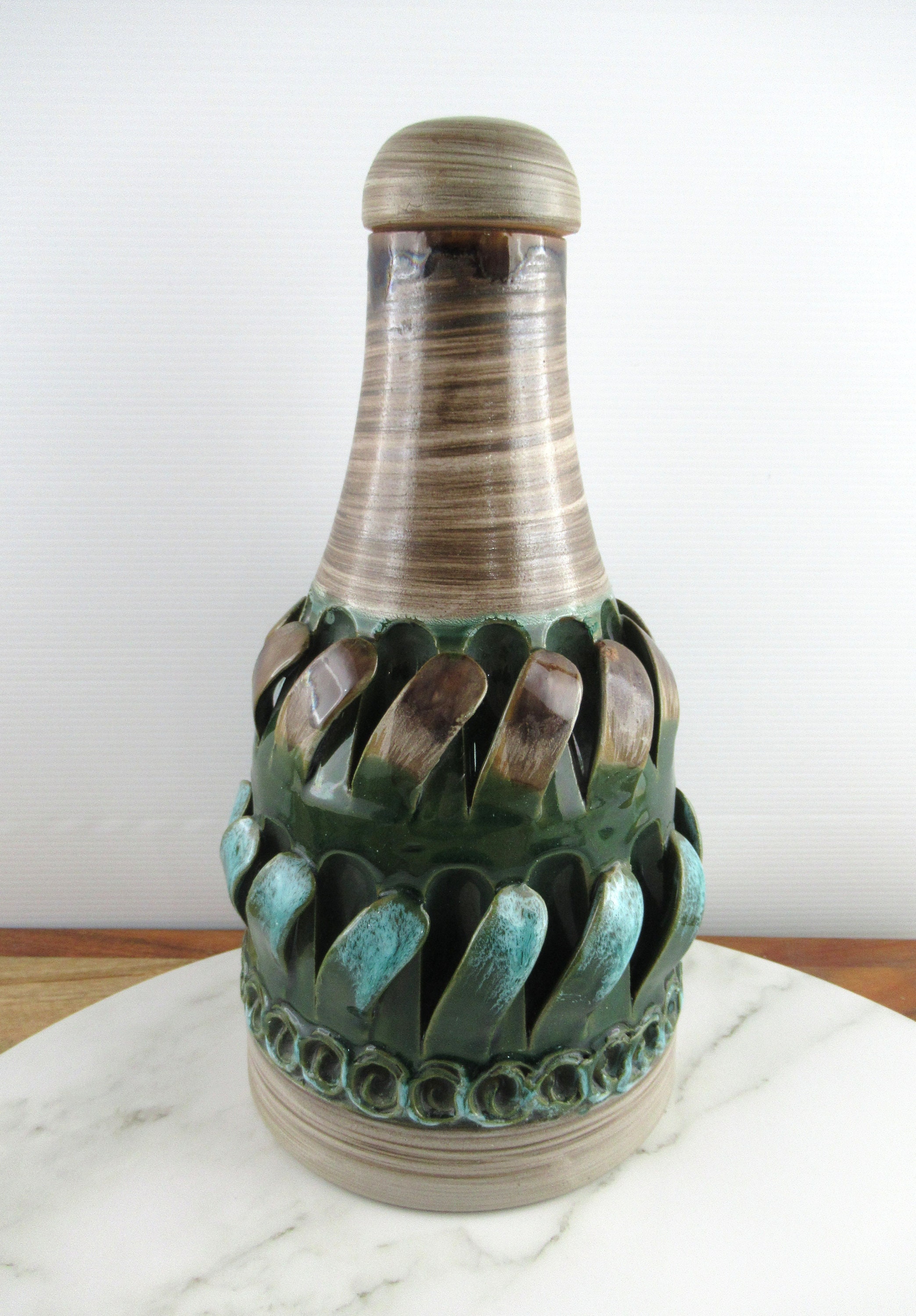 イタリア陶器　FRATELLI FANCIULLACCI　ミッドセンチュリー Rare Vintage Fratelli Fanciullacci Italian Pottery Bottle Shaped