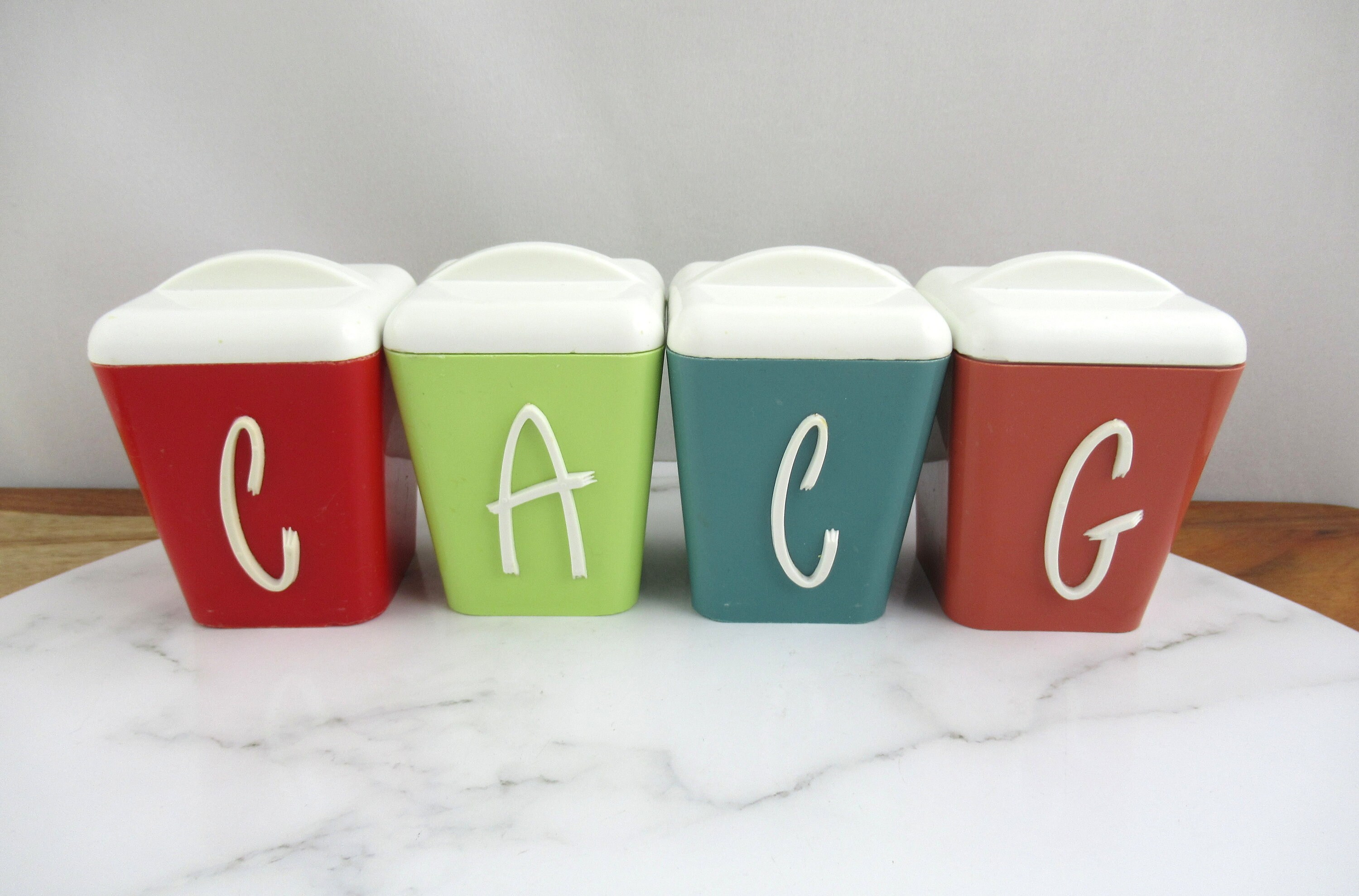 Set of 4 Vintage Harlequin Plastic Spice Canisters, Gay Ware