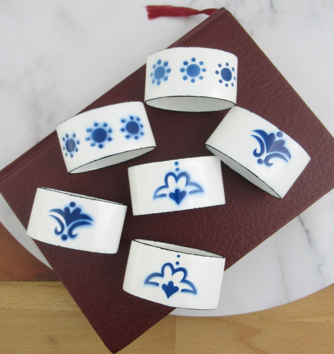 Set of 6 IKEA Heder Enamel Napkin Rings, Oval Blue & White Pattern