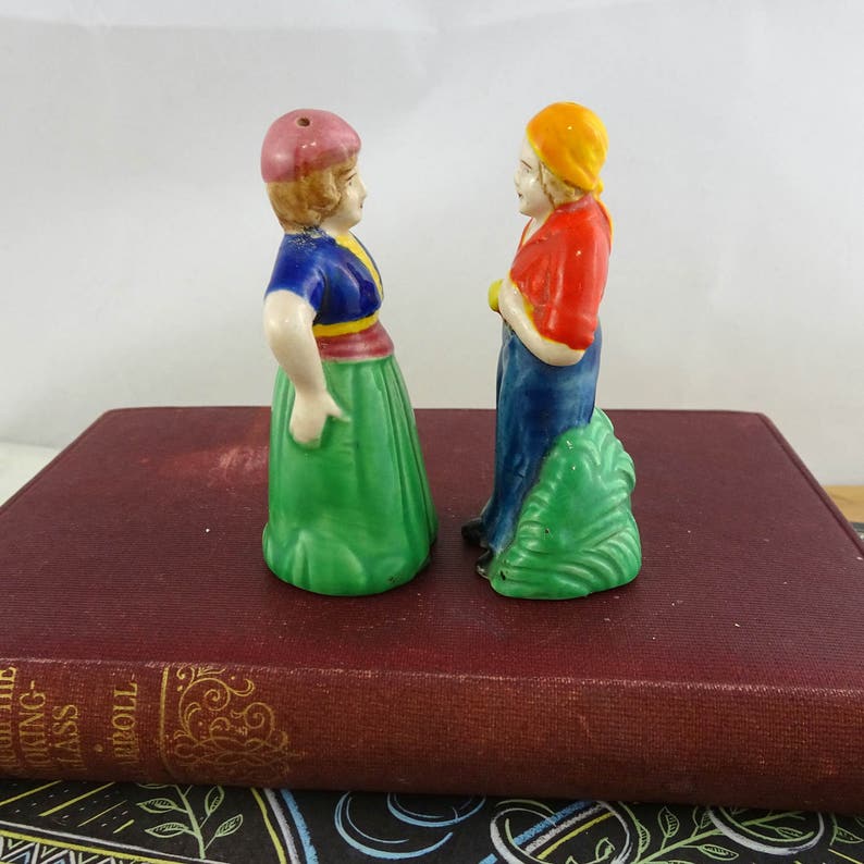 Vintage Man /& Woman Gypsy Couple Salt and Pepper Shakers Made in Japan Cute Decor Small Mid Century Ceramic Set