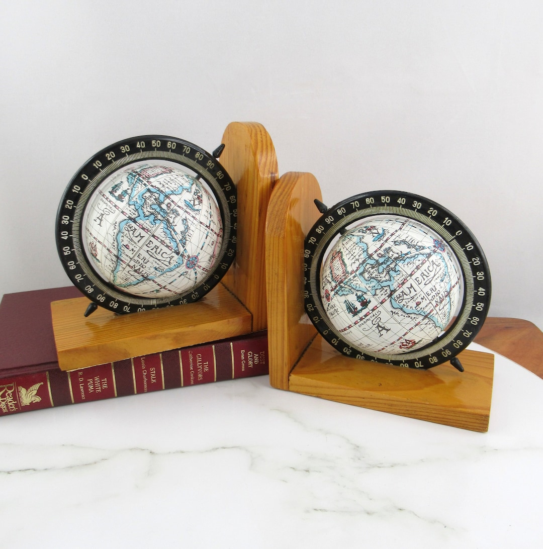 Serre-livres globe ancien de HomeSense