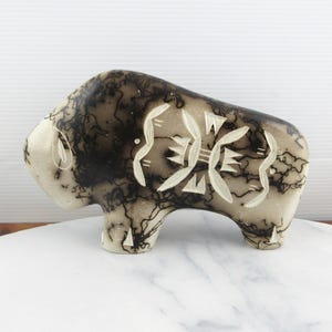 Navajo Pottery Horse Hair Hand Etched Buffalo Sculpture, Artist Signed Tom Vail Jr, TVail
