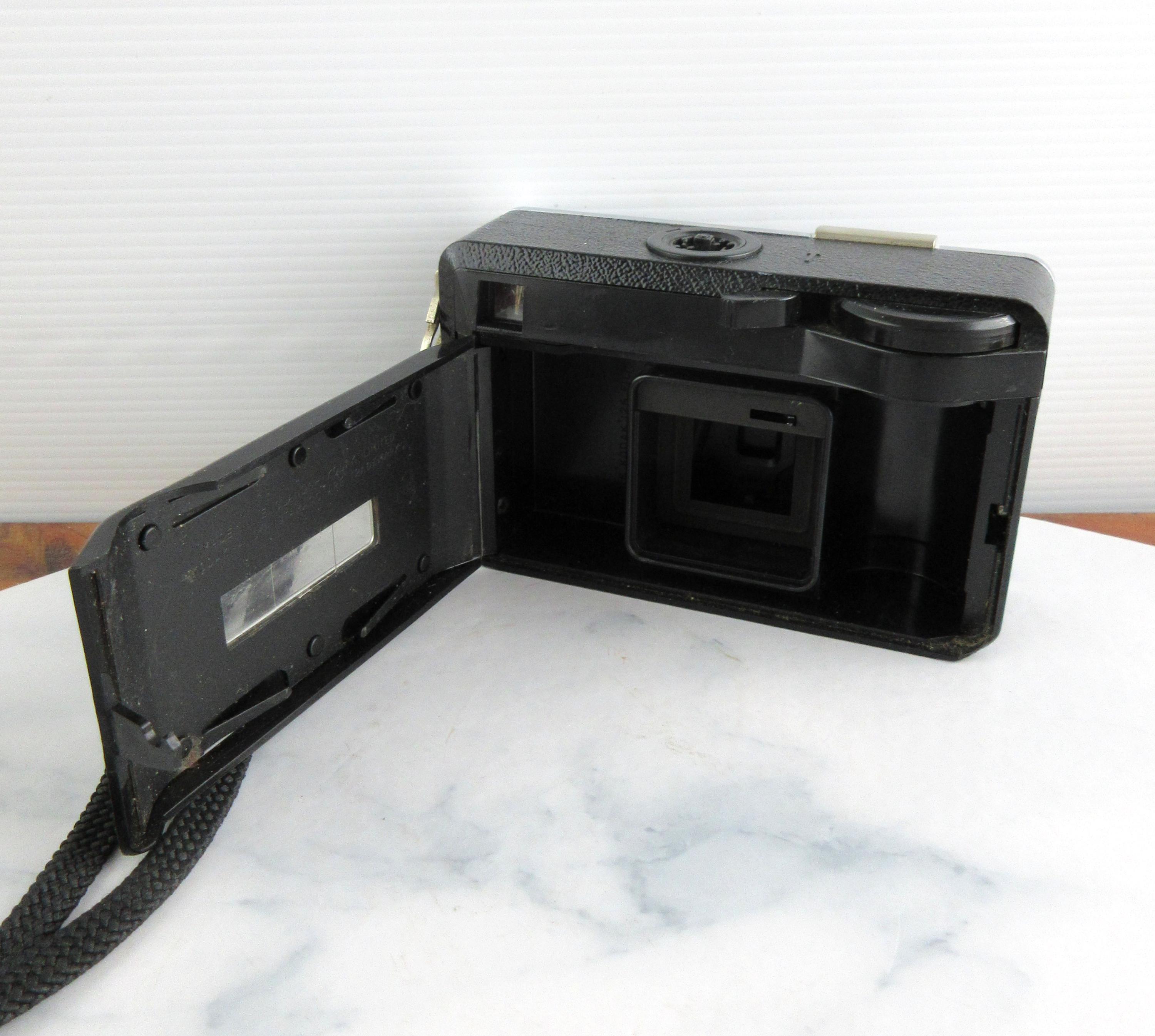 Vintage Kodak Instamatic 155x, 126 Film Camera, Retro Point