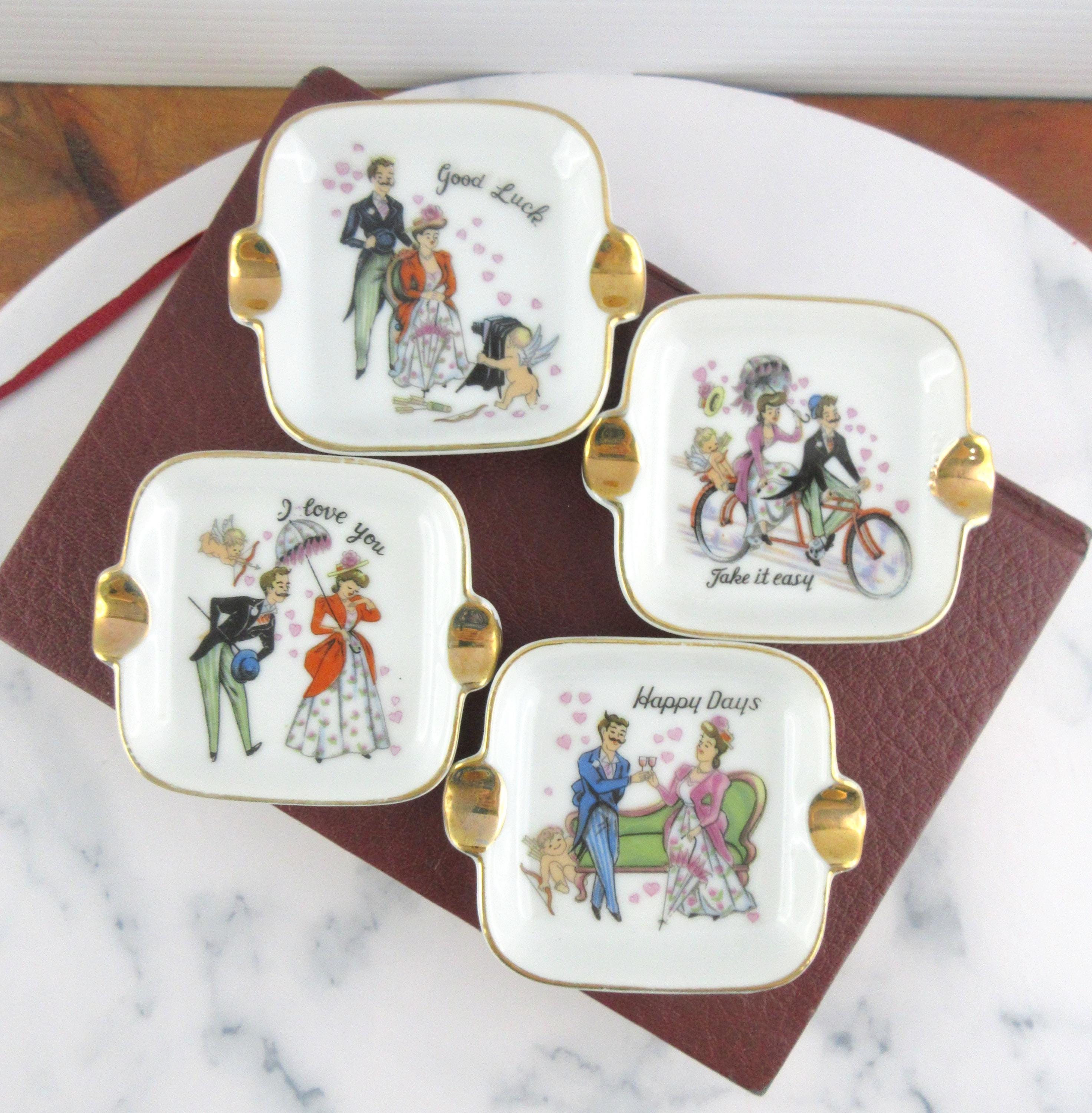  PORCELAIN ミニトレイ Set of 4 Vintage Mini Individual Ceramic Ashtrays, Victorian