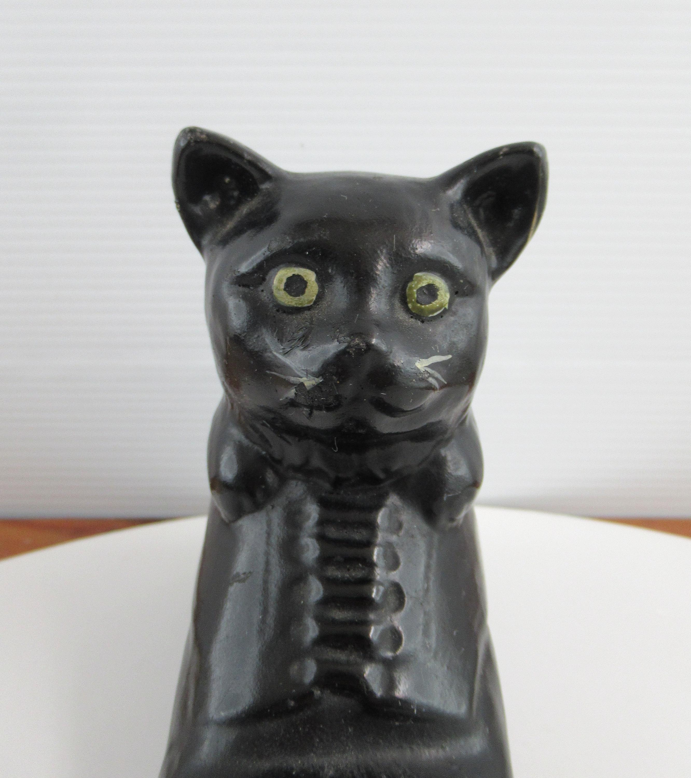 アンティーク雑貨｜置物・フィギュア｜陶磁器｜黒猫・グラスアイ