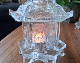 Vintage LE Smith Oriental Lantern Pagoda Fairy Lamp Crystal Clear Glass Candle Holder