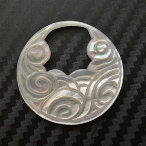 Pearly White Mother of Pearl Carved Disks 30 mm One Pair C8424