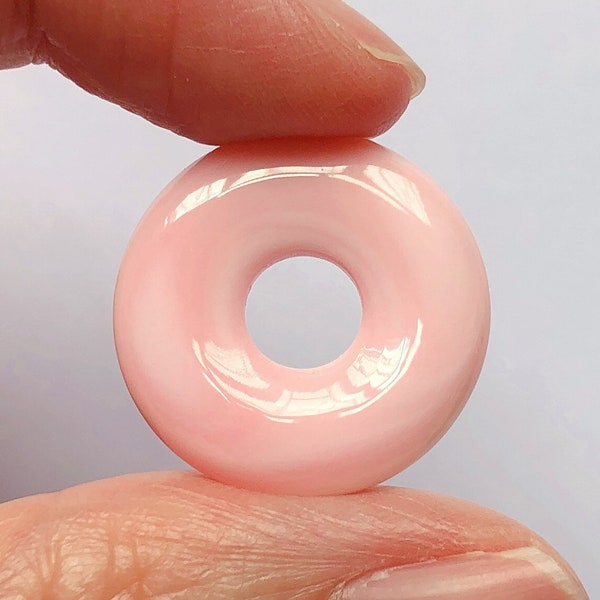 Une pièce de lambi lisse Pretty in Pink Donut 24 mm ou 30 mm C8623