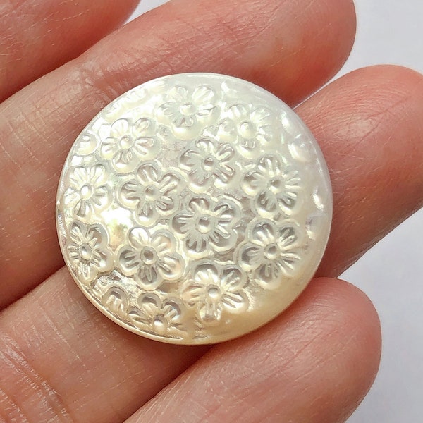 White Mother of Pearl MOP Shell 20 mm Round Cabochon with carved Flower design C5652