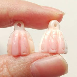 Hand Carved Queen Conch Bell shaped Drops 12x14 mm One Pair J7625