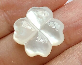 White Mother of Pearl MOP Shell Four Leaf Clover Beads 12x12 mm C8466