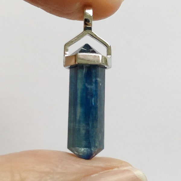 Blue Kyanite Double Terminated Point Pendant set in 925 Sterling Silver Healing Crystal One Pendant G9469