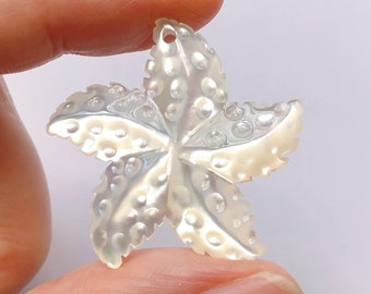 White Mother of Pearl Carved 30x30 mm Starfish Charms Beads Drops One Piece C8650