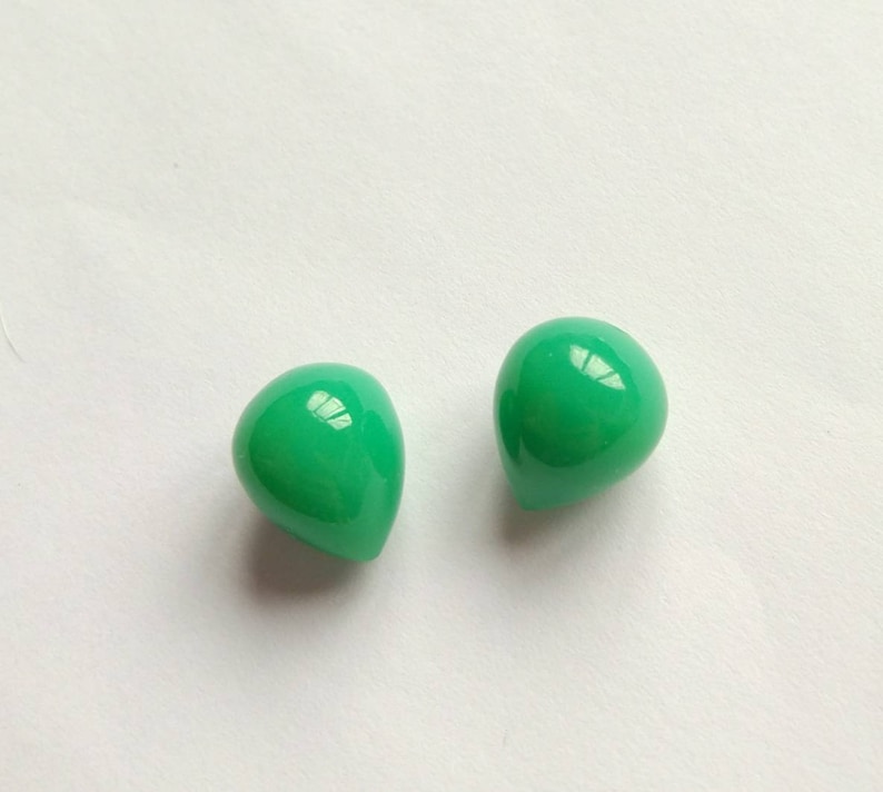 Jade Green Chalcedony Upside Down Half Drilled Acorn Inverted Drops 10x12 mm One Pair F7394