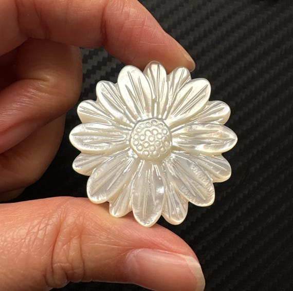 White Mother of Pearl Shell Carved DOUBLE Sided 34 Mm Daisy