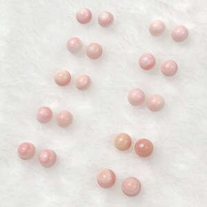 Pale Light Pink Peach Queen Conch Shell Smooth 8 mm or 12 mm Half Drilled Rounds One Pair C5122 image 6