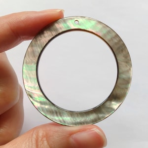 Svart läpp pärlemor MOP snäckskal slät 45 mm cirkelring Donut Pi-hänge ett stycke C8301