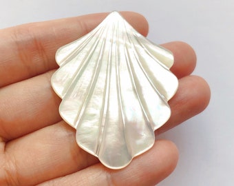 White Mother of Pearl Shell Half Top drilled Leaf 35x45 mm Pendant One Piece  C8401