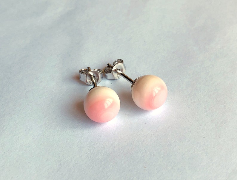 Pale Light Pink Peach Queen Conch Shell Smooth 8 mm or 12 mm Half Drilled Rounds One Pair C5122 1 pair 8 mm earrings