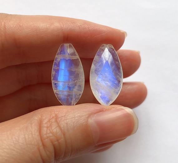 高級レインボームーンストーン ハーフドリル ファセット マーキス