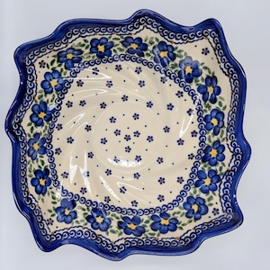 Scalloped Polish Serving Bowl