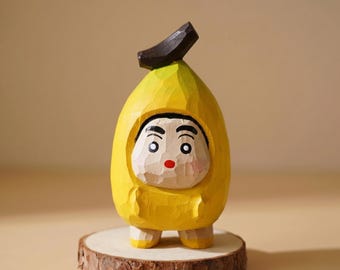 Estatueta de Banana Boy em Madeira Entalhada à Mão, Ornamento de Mesa em Madeira de Tília, Escultura de Personagem de Anime, Decoração de Madeira para Quarto Infantil, Ideia de Presente Divertida para Colega de Trabalho