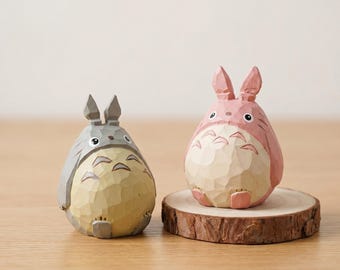 Estatuetas de Totoro em madeira esculpidas à mão: decoração de mesa inspirada em anime, escultura da floresta