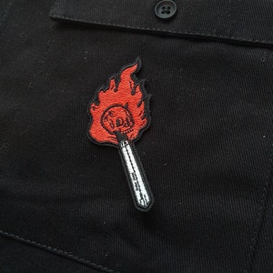 Burning Up // DIY Skull Match Embroidered Iron Sew On Patch Punk Metal Fire Tattoo Gift Idea Craft Applique Motif Flames Anarchy For Jackets zdjęcie 3