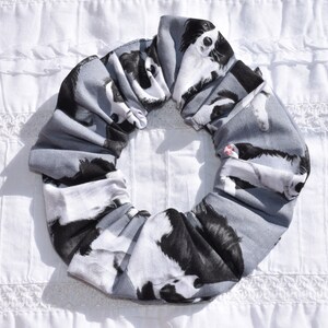 Border Collie Dog gray Fabric Hair Scrunchie, women&#39;s accessories, dog lovers gifts, womans scrunchies, herding dogs, animal pup fabric