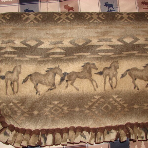 Large Brown Aztec Horse Double Sided Fleece Blanket, no sew tied fleece, equine western riding ponies animals southwestern, horse lover gift