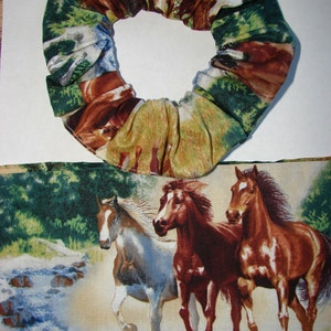 SALE Horse Fabric Hair Scrunchies scrunchie Fabric has bay, paint, white running drinking horses equines in a forest setting with a creek Bild 1