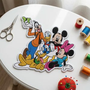 Parche de Disney Mickey y sus amigos, parche clásico de Donald, Goofy y Pluto para planchar, lindo regalo de Minnie Mouse, etiqueta para chaqueta, mochila o ropa. imagen 6