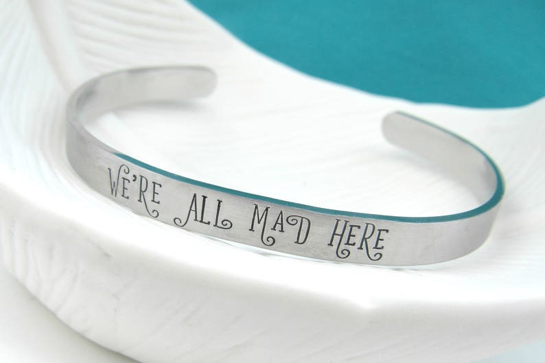 We're All Mad Here Cuff Bracelet Skinny Cuff Wonderland Hatter Cheshire afbeelding 2