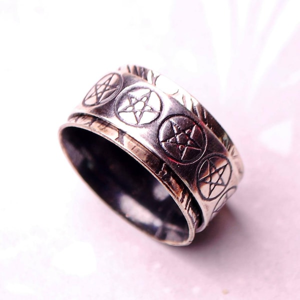 Silver pentacle ring, Spinner ring, gothic wedding ring, wiccan jewellery, fidget ring, wiccan, meditation ring, occult ring. magic.