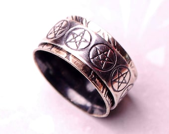 Silver pentacle ring, Spinner ring, gothic wedding ring, wiccan jewellery, fidget ring, wiccan, meditation ring, occult ring. magic.