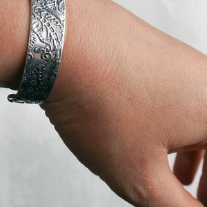 Embossed cuff silver aluminium Indian floral design patina image 5