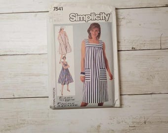 Simplicity Sewing Pattern 7541 Womens Sundress Sizes 10 12 14 Uncut