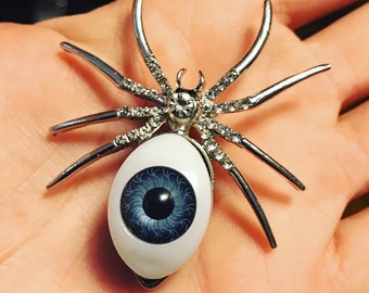 Speyeder brooch pinback pendant eyeball third ete