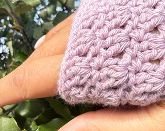 Handgefertigte, gehäkelte, fingerlose Handschuhe / warme Strickfäustlinge / weiche Winter-Handgelenkwärmer