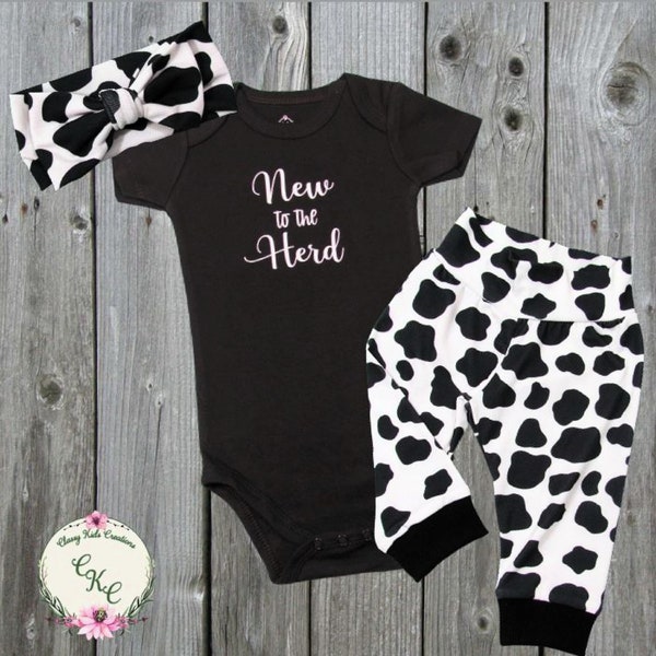 New to the Herd Newborn girl coming home outfit/baby girl newborn set/cow print leggings/Baby girl leggings/Infant pants