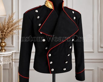 Zwart militair paradejack | Rode officiersjas | Gothic uniformjas, toneelkostuum, op MJ geïnspireerd